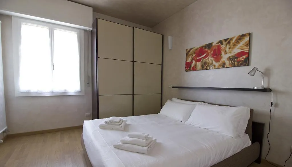 Italianway-Ronchi Apartment Milan